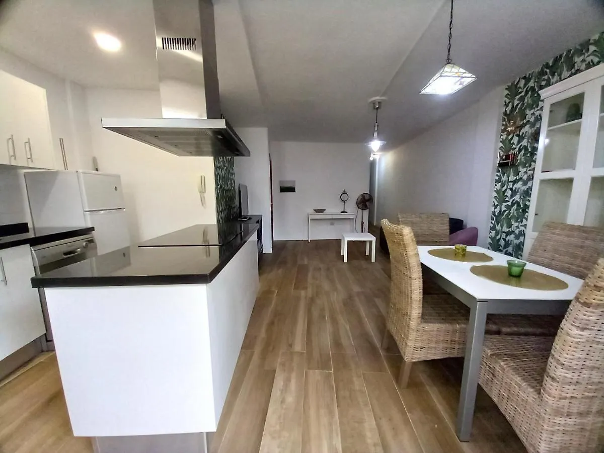 Apartamentos Medano - Medano Plaza El Medano  Spain
